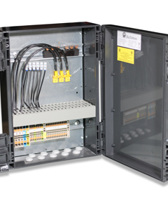 Empty housing f/extens control unit BD103 incl terminal bloc